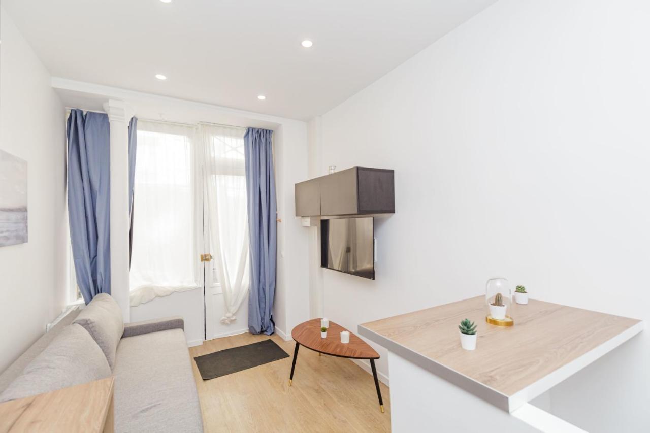 Renovated And Bright Street Side * Parigi
